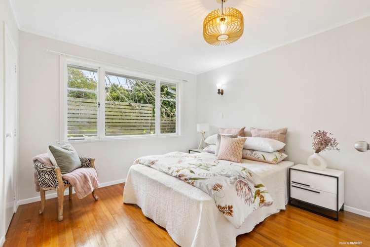 1/18 Bond Crescent Forrest Hill_10