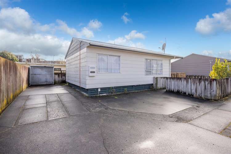 12 Lorne Street, 37 & 37B-D Ohaupo Road Melville_28