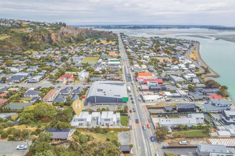 196 Main Road Redcliffs_16