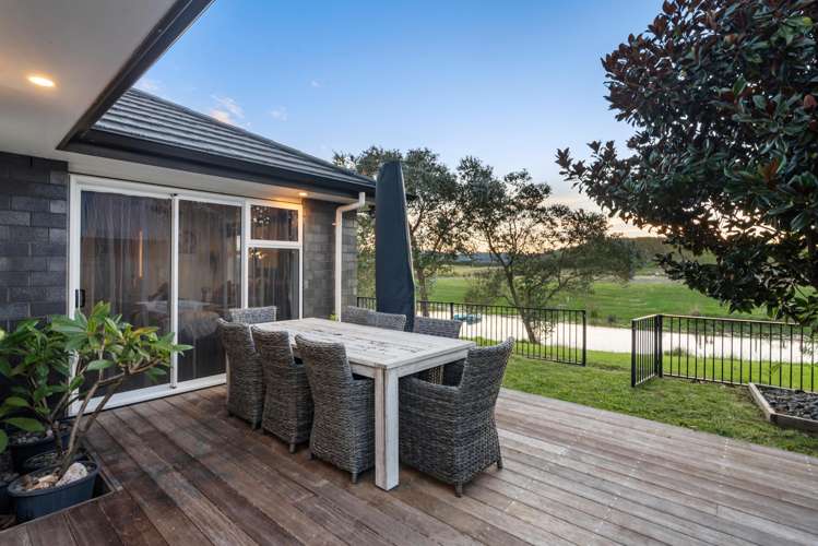 14 Celmisia Retreat Papamoa Beach_26