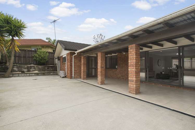 8 Carisbrook Crescent Papakura_15