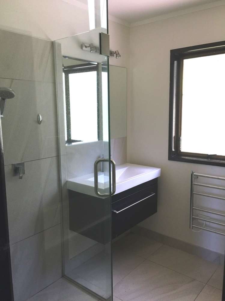 36 Rauhuia Crescent Parau_6