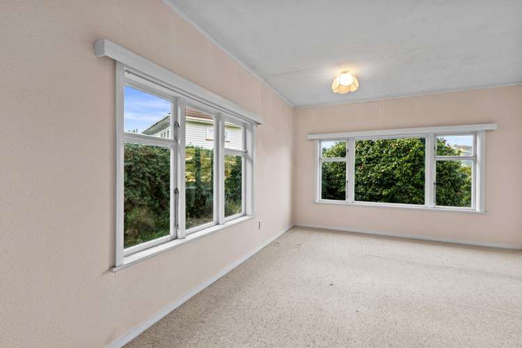 17 Hampton Hill Road Tawa_8