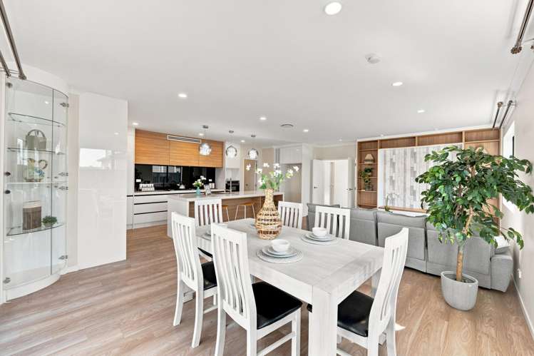 3 Golden Avenue_2