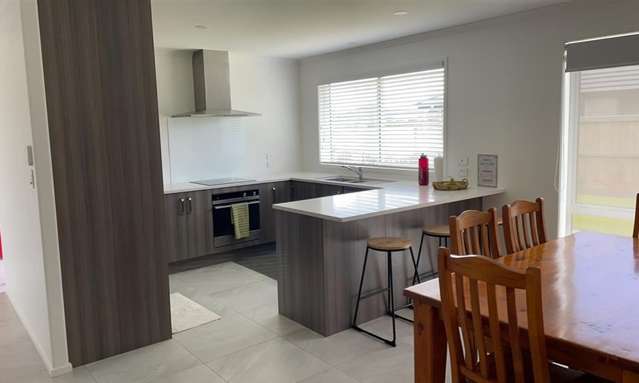 13 Kaurinui Crescent One Tree Point_3