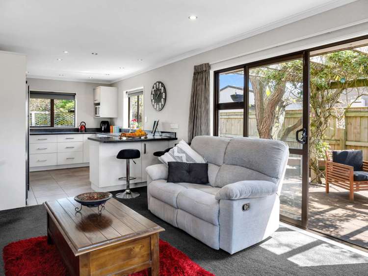 4 Charisma Court Kelvin Grove_8