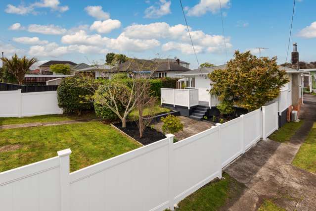 1/24 Strid Road Te Atatu South_1