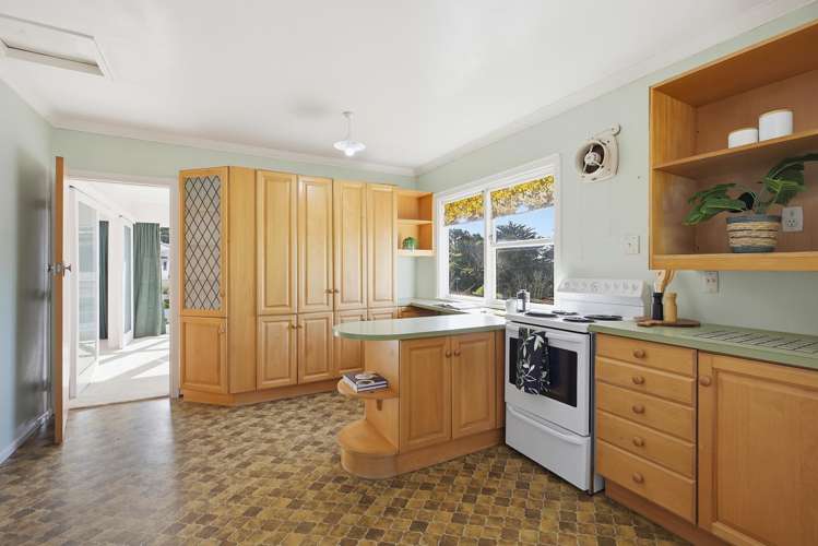 7 Fyvie Avenue Tawa_7