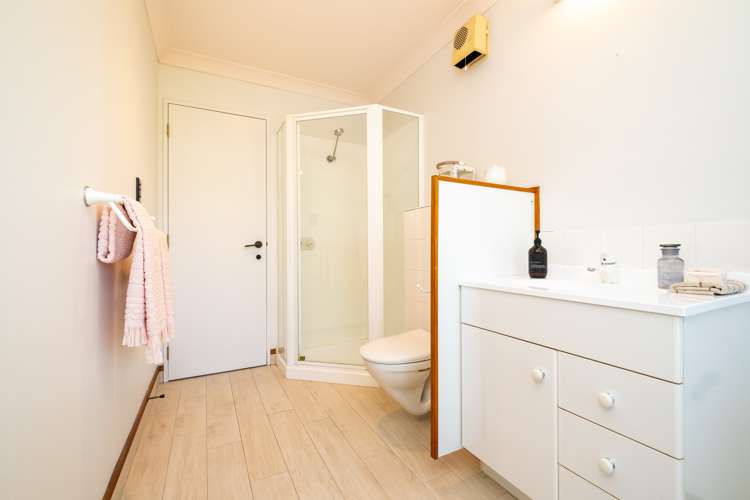 20b Seapoint Road Bluff Hill_12