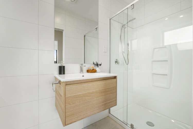 13 Karamu Street Flat Bush_18