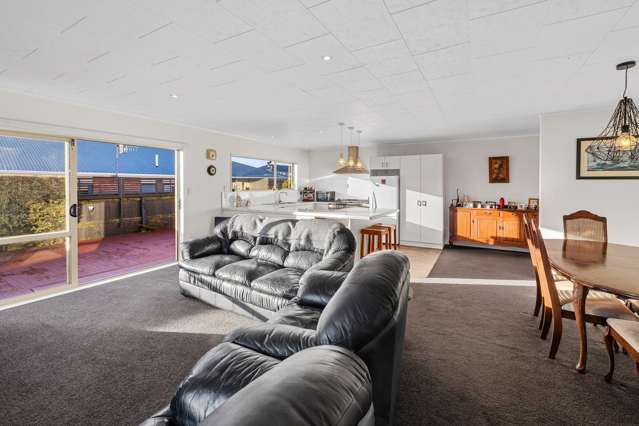 27 Elmbridge Place Owhata_3