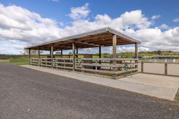 16 Betty May Drive Pyes Pa_17