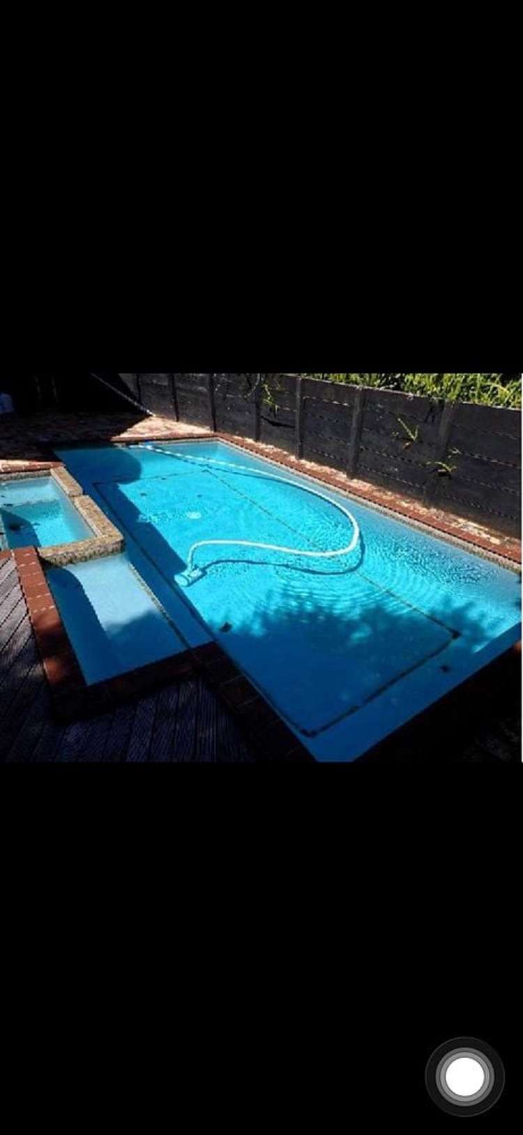 5 Colmar Road Mellons Bay_10