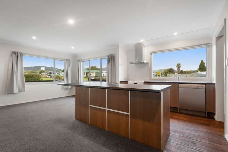 22 Silverton Road Waihi_13