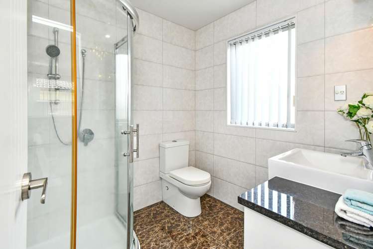 11 Rohi Place Flat Bush_16
