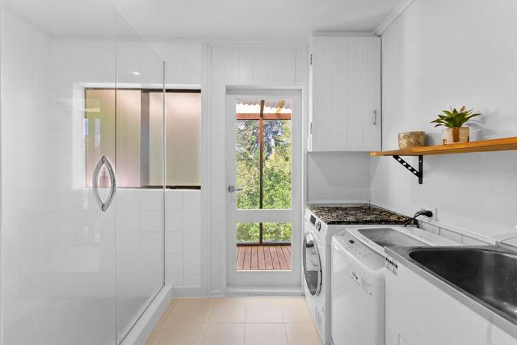 18b Mayfair Place Westown_20