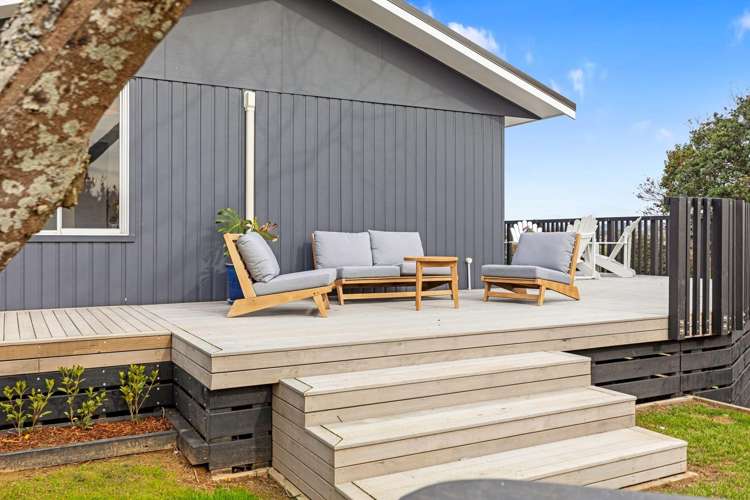 77 Anne Road Bellevue_24