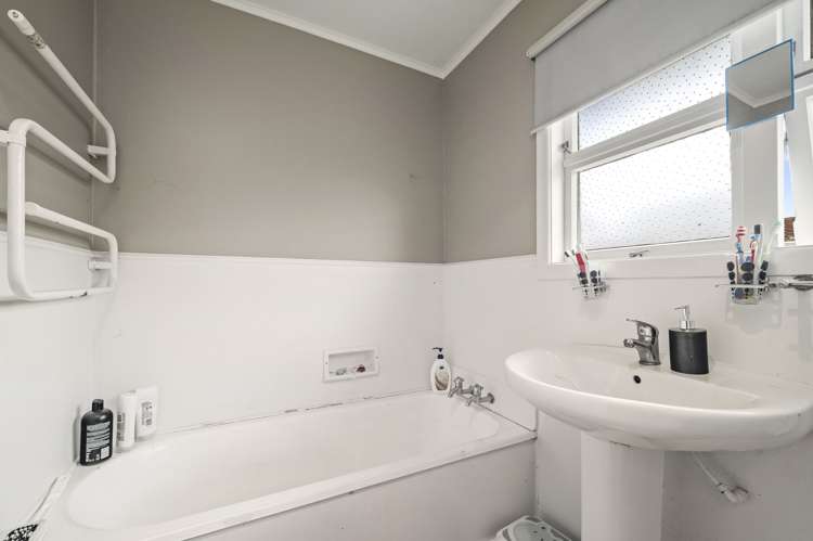 7 Robinson Avenue Holdens Bay_9