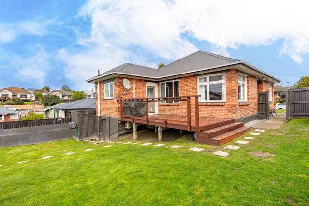 12 Livingstone Street West End_2