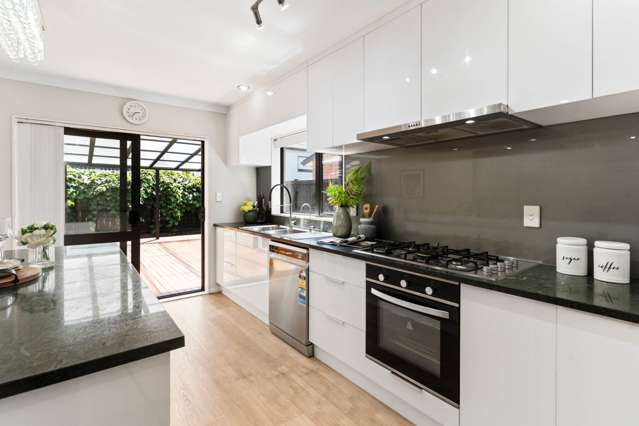 32 Arranmore Drive Flat Bush_2