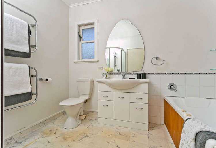 20 Rathgar Road Henderson_13