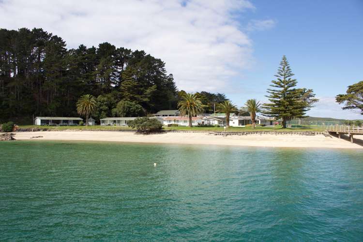 Pakatoa Island Pakatoa Island_2