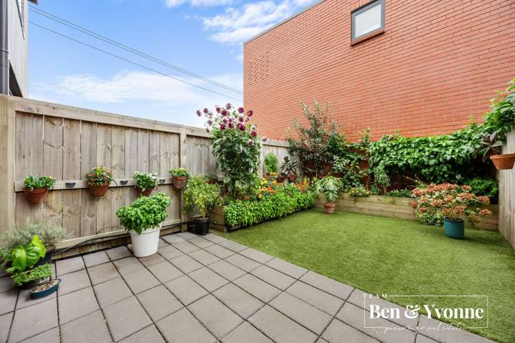 34d Coral Crescent Panmure_10