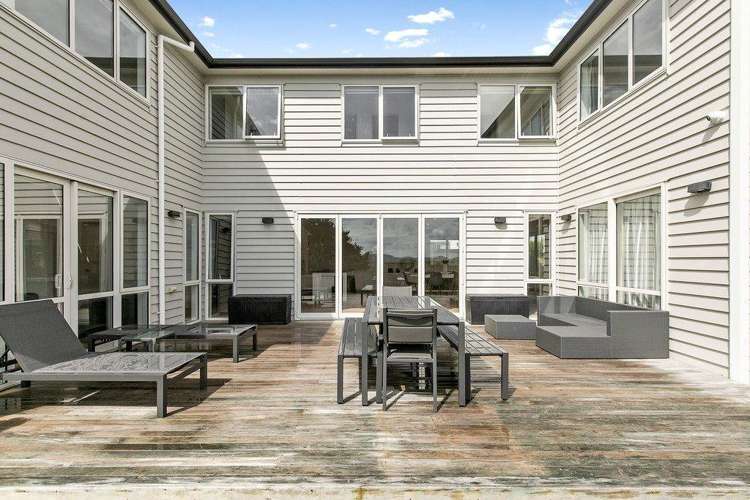 16 Spyglass Street Red Beach_13