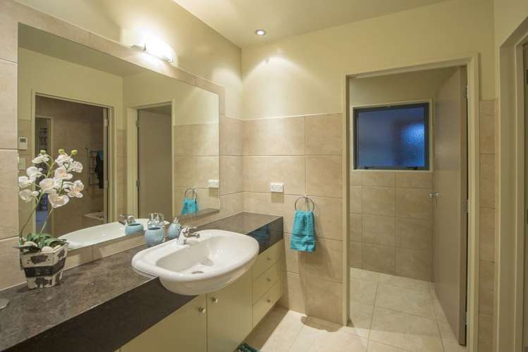 398 State Highway 1 Otaika_17