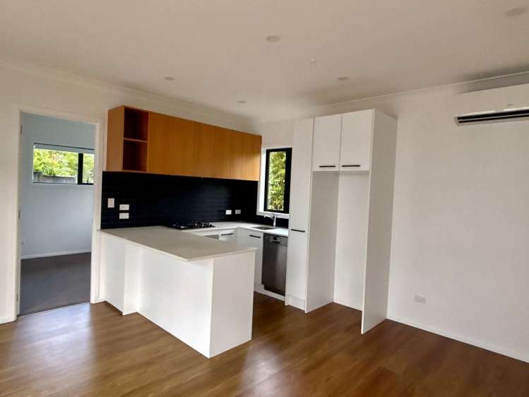 6A Jellicoe Road Murrays Bay_6