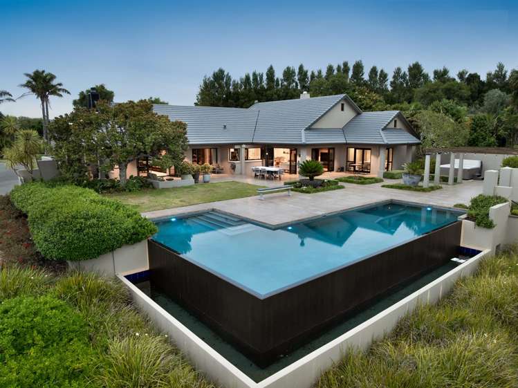 945 Kahikatea Flat Road Waitoki_16