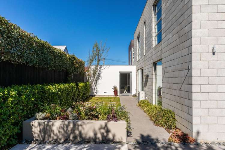 9 Cox Street Merivale_20