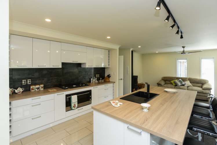 6/113 Ireland Road Waipawa_4