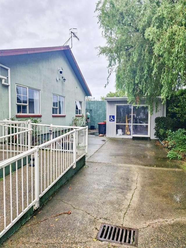 8 Compton Street - Boarding House