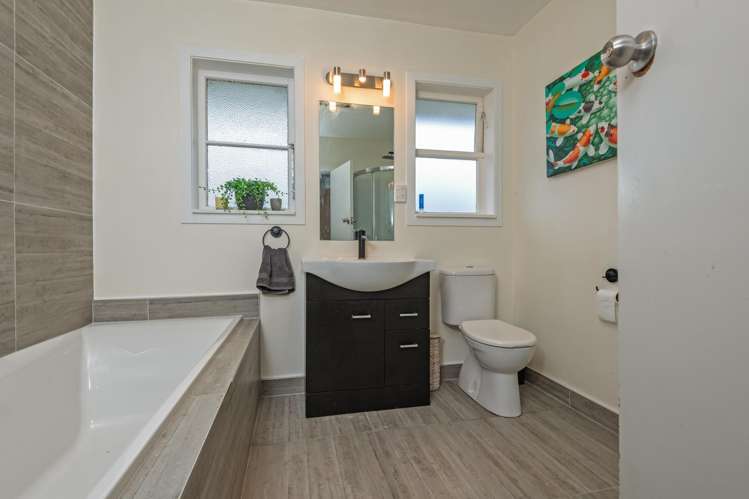 4 Hinton Place Roslyn_9