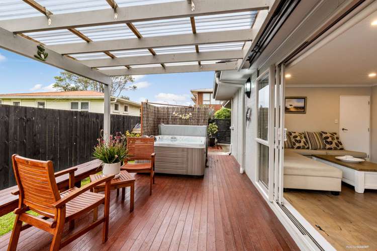 5a Bradbury Road Botany Downs_24