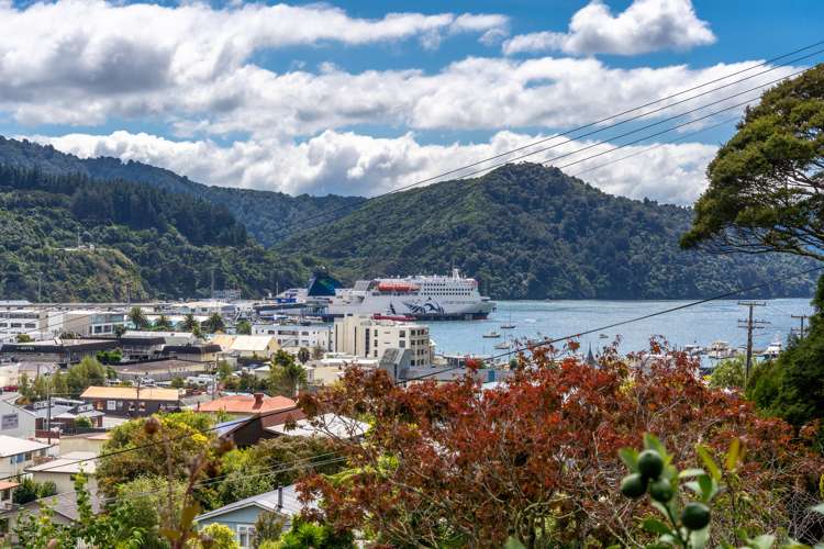 14 Broadway Picton_16