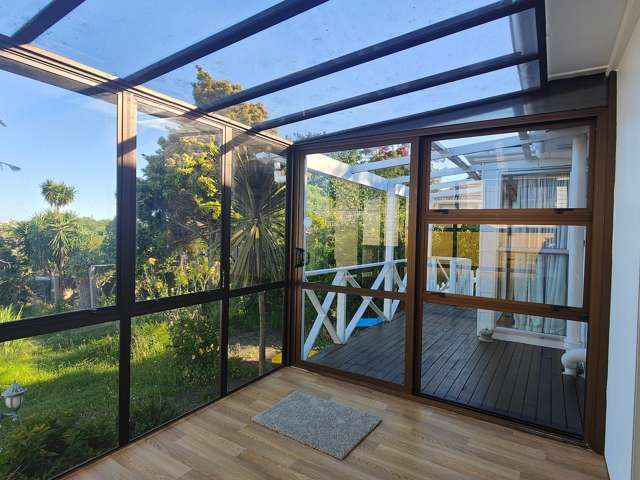 8 Revel Avenue Mount Roskill_2