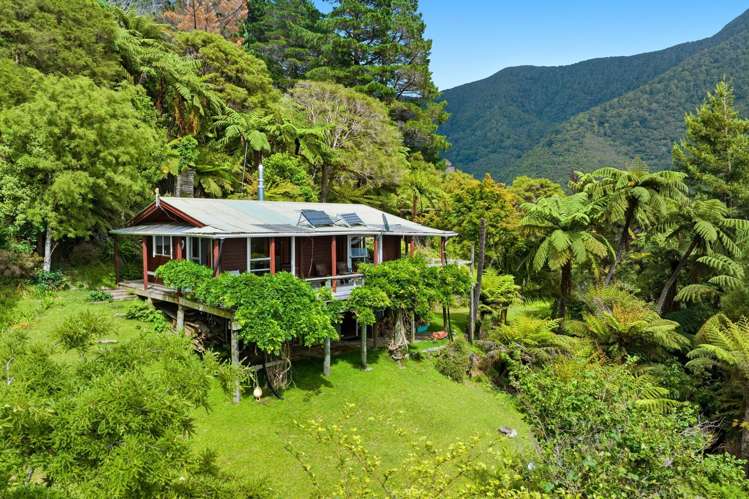 2149 North West Bay Marlborough Sounds_15