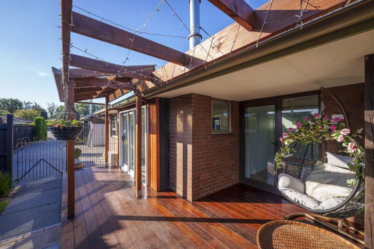 2/49 Sarabande Avenue Redwood_13