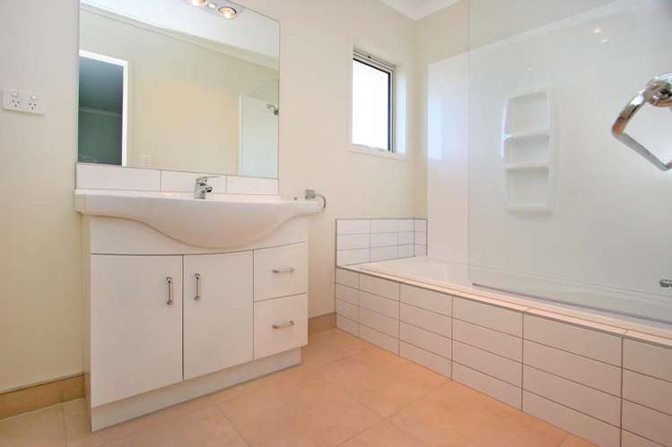 58 Kenderdine Road Papatoetoe_7