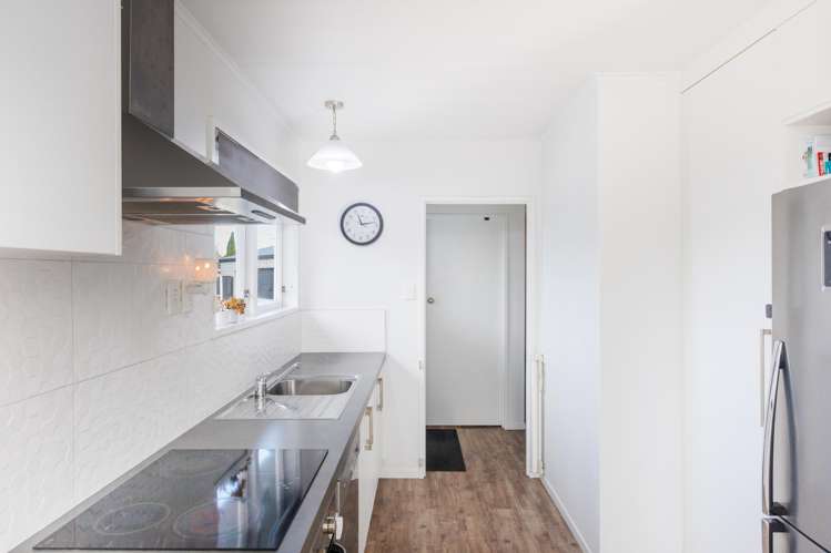 56 Karamea Crescent Kelvin Grove_5