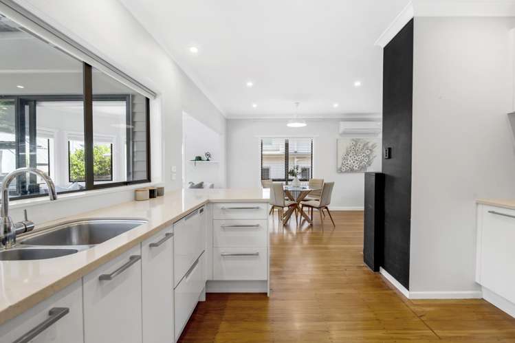 17 Eastern Beach Road Eastern Beach_13