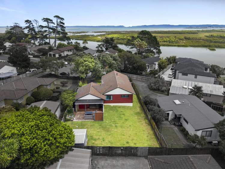 19 Rukumoana Place Clendon Park_17