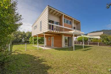 15 Sheppard Ave_3