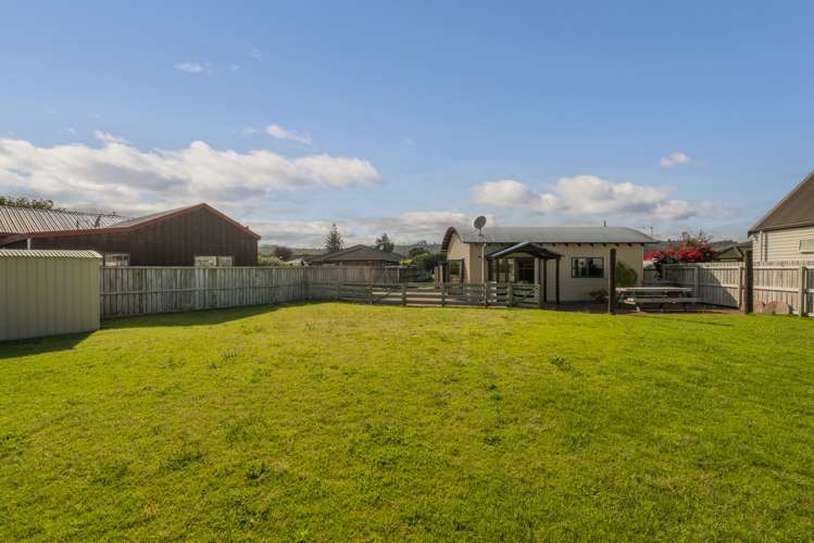 45 Cholmondeley Crescent Whitianga_16
