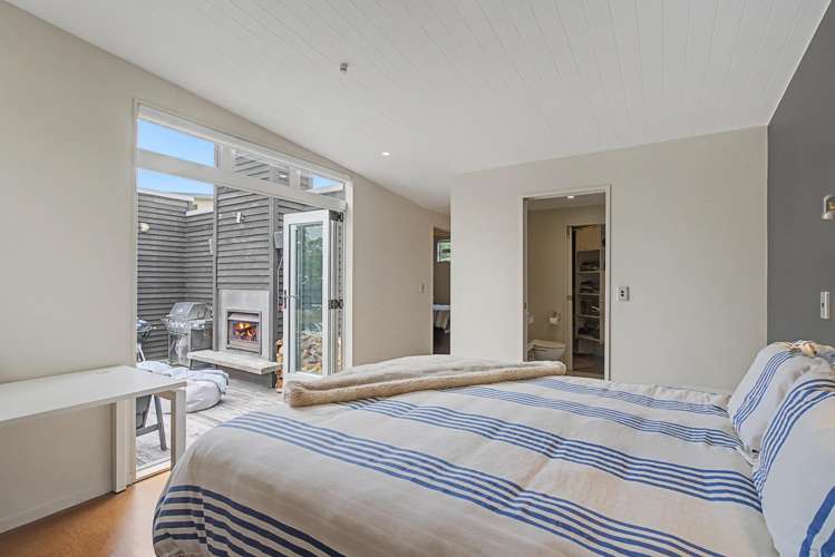 3 Ajax Head Pauanui_12