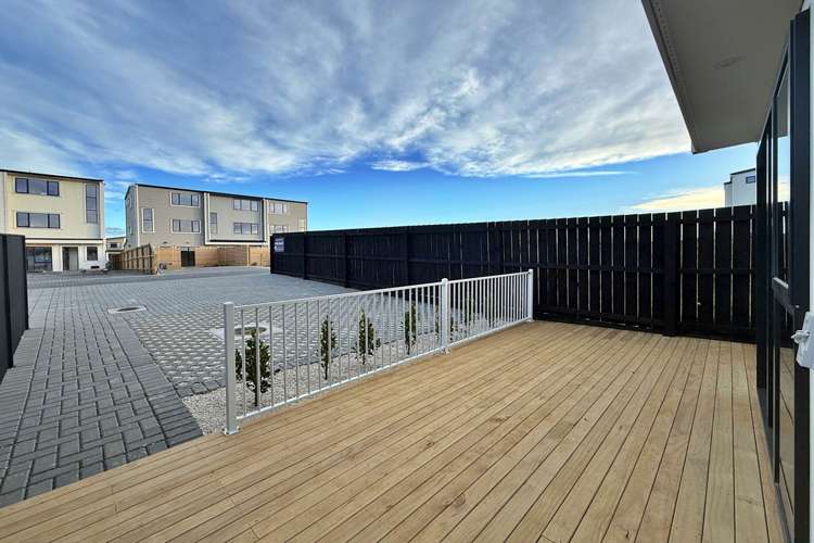 9,11,13 Awhi Way Karaka_18