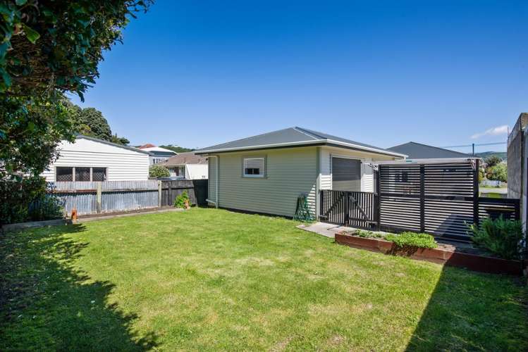 35 Glamis Avenue Strathmore Park_15