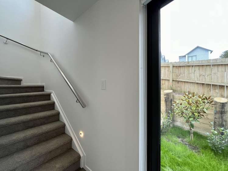 12B Massine Place 2334_4